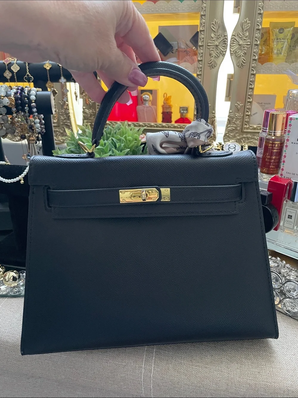 ✨🖤Classic Black Top-Handle Leather Crossbody Bag with Decorative Scarf🖤✨NEW - Picture 9 of 9